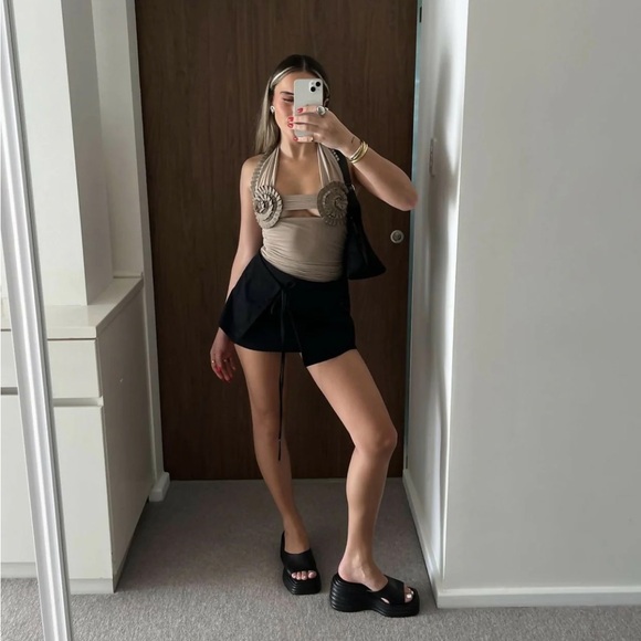 NWT Bec & Bridge Wave Crush Halter Top in Taupe - Picture 4 of 12